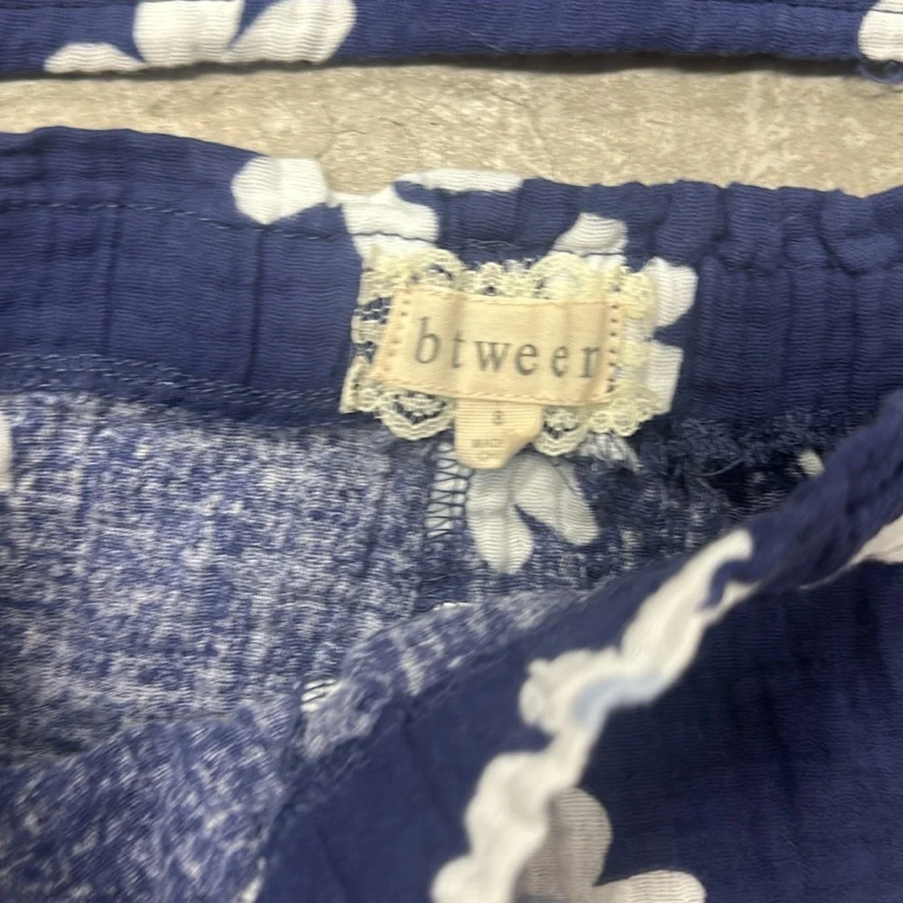 Btween blue daisy ruffle two piece set 8 - Picture 3 of 5